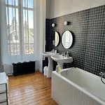 בית נופש Grande Maison Hyper Centre *