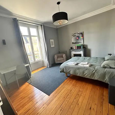 Grande Maison Hyper Centre Hébergement de vacances Le Mans